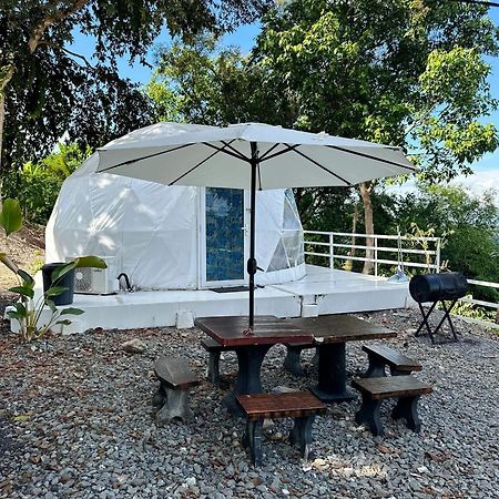 Отель Gunung Medan Glamping & Cafe Кангар Экстерьер фото