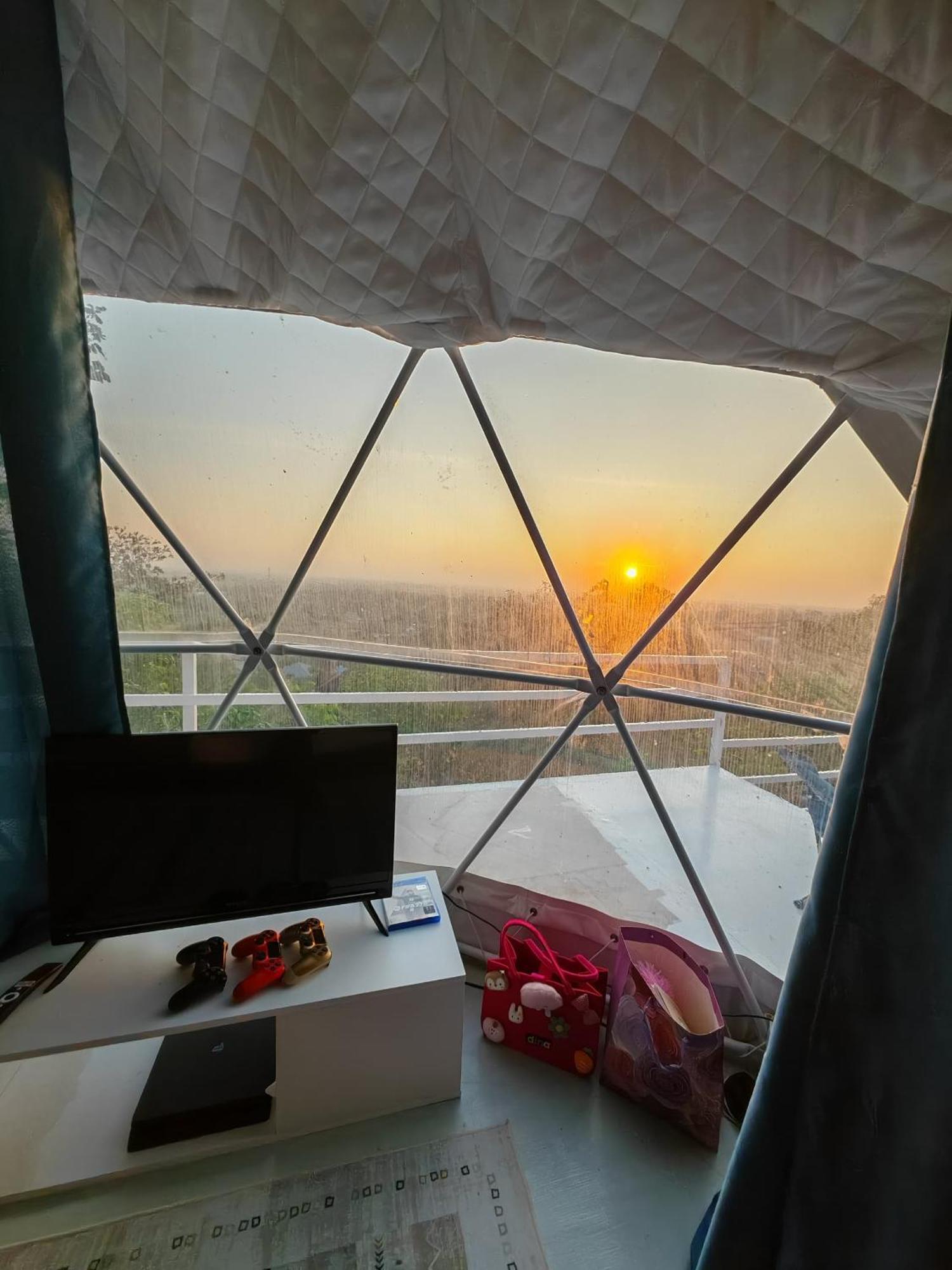 Отель Gunung Medan Glamping & Cafe Кангар Экстерьер фото