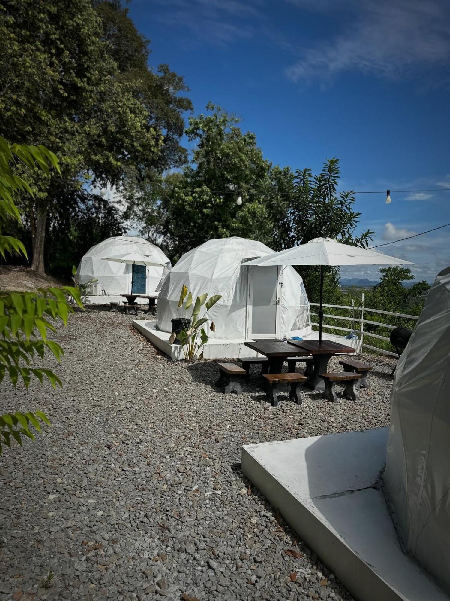Отель Gunung Medan Glamping & Cafe Кангар Экстерьер фото